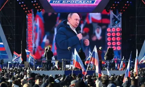 യുക്രൈൻ അധിനിവേശം ന്യായീകരിക്കുന്നതിനിടെ പുടിന്റെ പ്രസംഗം നിർത്തി റഷ്യൻ ടിവി; അപൂർവ്വ നടപടി