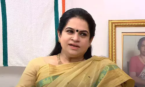 എന്നെ സഹായിച്ചതും ദ്രോഹിച്ചതും എന്റെ പാർട്ടിക്കാർ: അതൃപ്തി പരസ്യമാക്കി പത്മജ വേണുഗോപാൽ എന്നെ സഹായിച്ചതും ദ്രോഹിച്ചതും എന്റെ പാർട്ടിക്കാർ: അതൃപ്തി പരസ്യമാക്കി പത്മജ വേണുഗോപാൽ