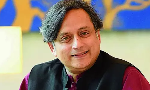 സിപിഎം സെമിനാറിൽ പങ്കെടുക്കുന്ന കാര്യം; സോണിയയോട് സംസാരിച്ച ശേഷം തീരുമാനിക്കുമെന്ന് ശശി തരൂർ