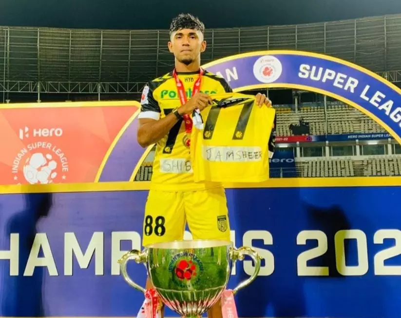 ഷിബി, ജംഷീർ ഇത് നിങ്ങൾക്കുള്ളതാണ്...; കിരീടനേട്ടത്തിലും പ്രിയപ്പെട്ടവരുടെ കണ്ണീരോര്‍മയില്‍ റബീഹ്