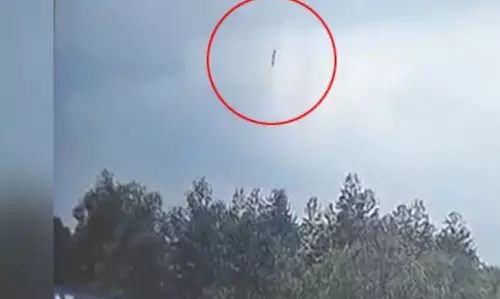 നടുക്കുന്ന ദൃശ്യങ്ങൾ! നിയന്ത്രണം വിട്ട് മലയിലേക്ക് കുത്തിവീണ് ചൈനീസ് വിമാനം; 132 പേരും മരിച്ചതായി റിപ്പോർട്ട്- വിഡിയോ നടുക്കുന്ന ദൃശ്യങ്ങൾ! നിയന്ത്രണം വിട്ട് മലയിലേക്ക് കുത്തിവീണ് ചൈനീസ് വിമാനം; 132 പേരും മരിച്ചതായി റിപ്പോർട്ട്- വിഡിയോ