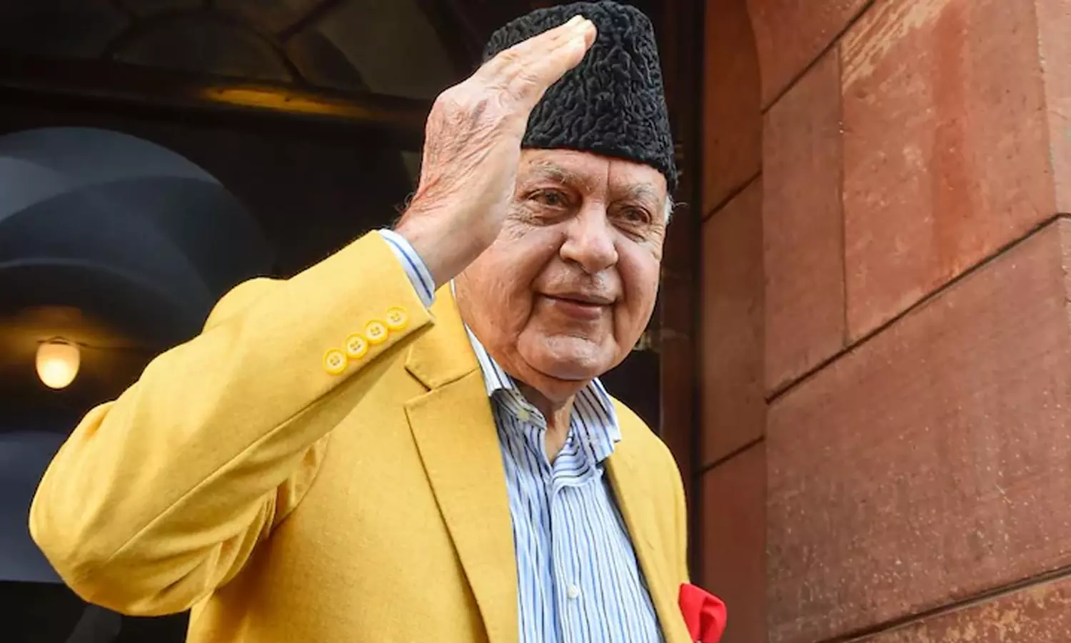 കശ്മീരി പണ്ഡിറ്റുകളുടെ പലായനത്തിൽ ഞാൻ ഉത്തരവാദിയെങ്കിൽ തൂക്കിലേറാൻ തയാർ: ഫാറൂഖ് അബ്ദുല്ല കശ്മീരി പണ്ഡിറ്റുകളുടെ പലായനത്തിൽ ഞാൻ ഉത്തരവാദിയെങ്കിൽ തൂക്കിലേറാൻ തയാർ: ഫാറൂഖ് അബ്ദുല്ല