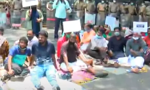 സർക്കാർ സ്ഥിര നിയമനം നൽകിയില്ല; തിരുവനന്തപുരത്ത് ഭിന്നശേഷിക്കാരുടെ പ്രതിഷേധം