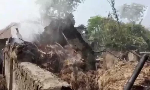 തൃണമൂൽ നേതാവിന്റെ കൊലപാതകത്തെ തുടർന്ന് ബംഗാളിൽ സംഘർഷം; എട്ടുപേർ കൊല്ലപ്പെട്ടു