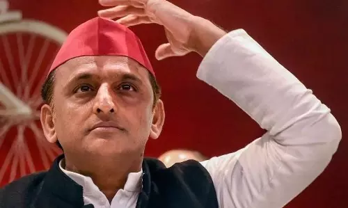 മിഷന്‍ 2024? അഖിലേഷ് യാദവ് ലോക്‌സഭാ അംഗത്വം രാജിവച്ചു; യു.പിയിൽ അങ്കം മുറുക്കാന്‍ എസ്.പി തലവന്‍