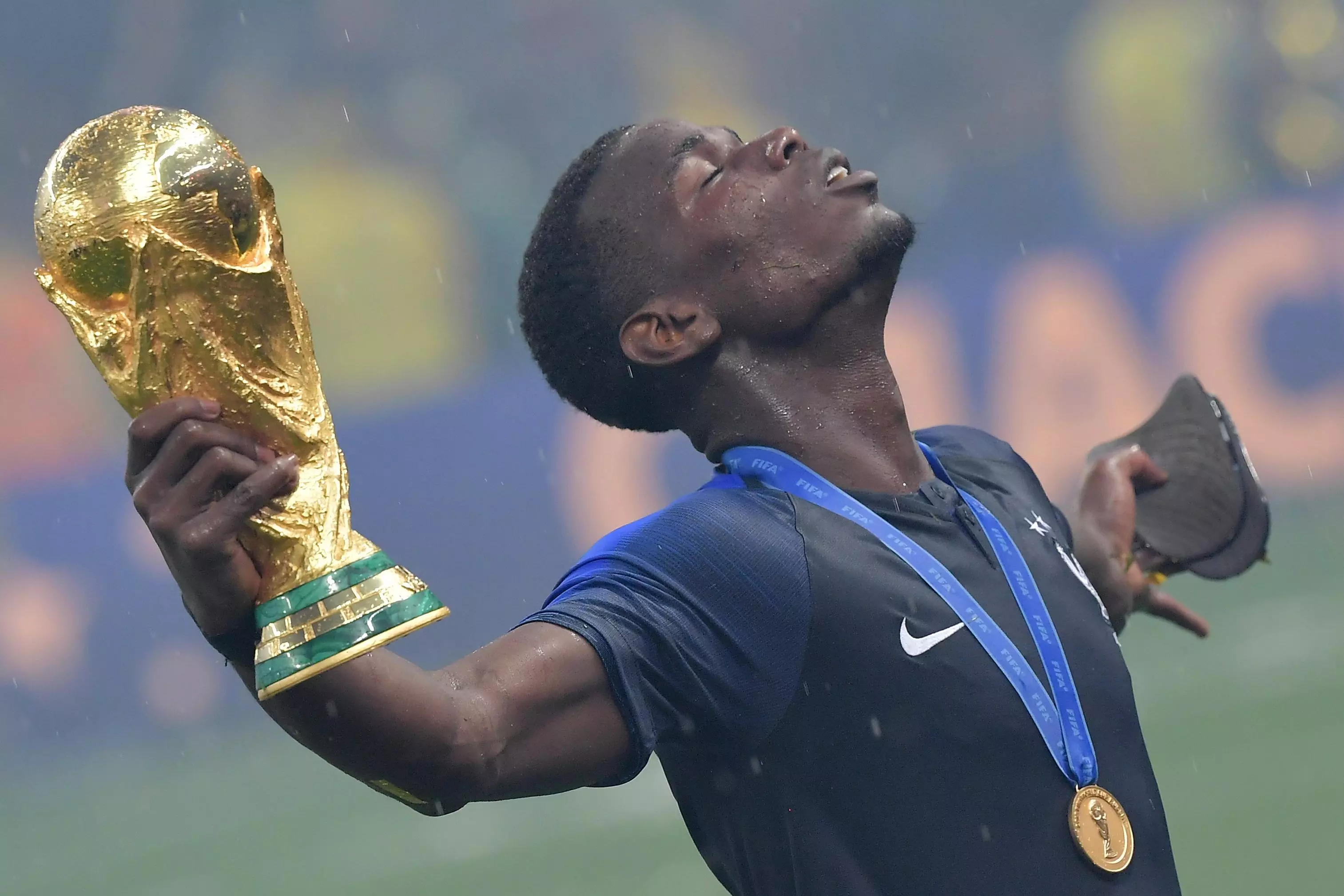 പോഗ്ബയുടെ വീട്ടിൽ മോഷണം; ലോകകപ്പ്  മെഡൽ മോഷണം പോയി