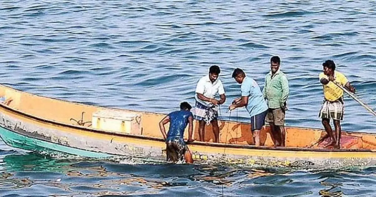 അതിർത്തി ലംഘനം; തമിഴ്‌നാട്ടിൽനിന്നുള്ള 16 മത്സ്യത്തൊഴിലാളികളെ ശ്രീലങ്കൻ നേവി പിടികൂടി