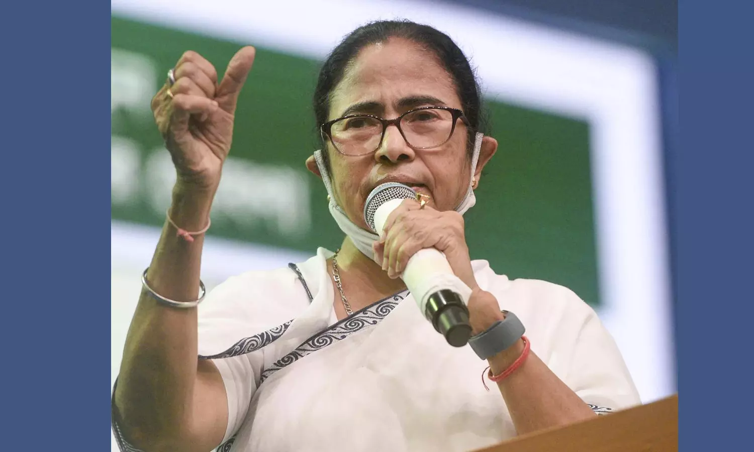 കേന്ദ്ര ഏജൻസികളെ ഉപയോഗിച്ച് വേട്ടയാടുന്നതിനെതിരെ ഒരുമിക്കണം; പ്രതിപക്ഷനേതാക്കൾക്ക് മമതയുടെ കത്ത് കേന്ദ്ര ഏജൻസികളെ ഉപയോഗിച്ച് വേട്ടയാടുന്നതിനെതിരെ ഒരുമിക്കണം; പ്രതിപക്ഷനേതാക്കൾക്ക് മമതയുടെ കത്ത്