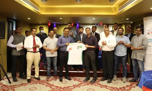 ഫാന്‍സ് സെവന്‍സ് ടൂര്‍ണമെന്റ് ജഴ്‌സികള്‍ പ്രകാശനം ചെയ്തു