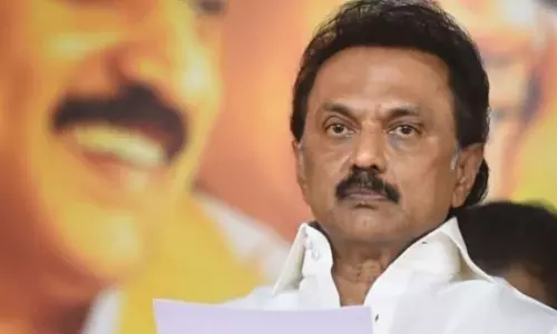 ശ്രീലങ്കന്‍ പൗരന്മാര്‍ അഭയം തേടി തമിഴ്നാട്ടിലേക്ക്; നിയമപരമായി കൈകാര്യം ചെയ്യുമെന്ന് സ്റ്റാലിന്‍