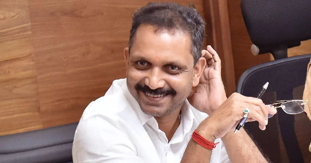 കെ റെയിൽ ഉപേക്ഷിച്ചില്ലെങ്കിൽ കേരളം ശ്രീലങ്കയാകും, കേന്ദ്രം ഒരനുമതിയും നല്കിയിട്ടില്ല: സുരേന്ദ്രന് കെ റെയിൽ ഉപേക്ഷിച്ചില്ലെങ്കിൽ കേരളം ശ്രീലങ്കയാകും, കേന്ദ്രം ഒരനുമതിയും നല്കിയിട്ടില്ല: സുരേന്ദ്രന്