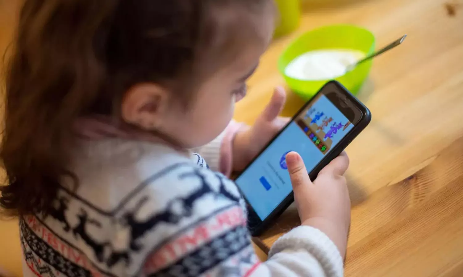 കുട്ടികൾക്ക് ദിവസം എത്ര സമയം മൊബൈൽ ഫോൺ അനുവദിക്കാം