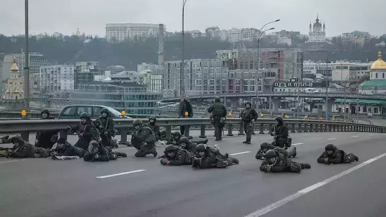 മെയ് 9നകം യുദ്ധം അവസാനിപ്പിക്കാൻ റഷ്യ ആഗ്രഹിക്കുന്നുവെന്ന് യുക്രേനിയൻ സൈന്യം