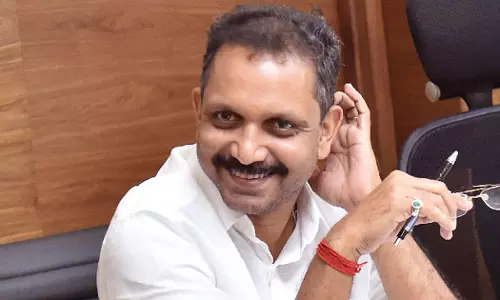 കെ റെയിൽ ഉപേക്ഷിച്ചില്ലെങ്കിൽ കേരളം ശ്രീലങ്കയാകും, കേന്ദ്രം ഒരനുമതിയും നല്കിയിട്ടില്ല: സുരേന്ദ്രന് കെ റെയിൽ ഉപേക്ഷിച്ചില്ലെങ്കിൽ കേരളം ശ്രീലങ്കയാകും, കേന്ദ്രം ഒരനുമതിയും നല്കിയിട്ടില്ല: സുരേന്ദ്രന്