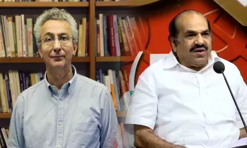 നരവംശ ശാസ്ത്രജ്ഞൻ ഫിലിപ്പോ ഒസെല്ലയെ തിരിച്ചയച്ച നടപടി പ്രതിഷേധാർഹം: കോടിയേരി നരവംശ ശാസ്ത്രജ്ഞൻ ഫിലിപ്പോ ഒസെല്ലയെ തിരിച്ചയച്ച നടപടി പ്രതിഷേധാർഹം: കോടിയേരി