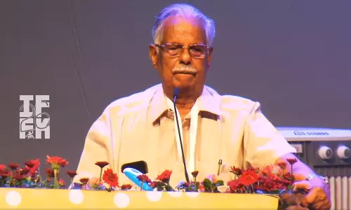 ഇത്തരം പ്രവൃത്തികള്‍ ചെയ്ത് താരചക്രവര്‍ത്തിമാര്‍ക്ക് അധികകാലം ഇവിടെ  വാഴാന്‍ കഴിയില്ല- ടി പത്മനാഭന്‍റെ പ്രസംഗത്തിന്‍റെ പൂര്‍ണരൂപം