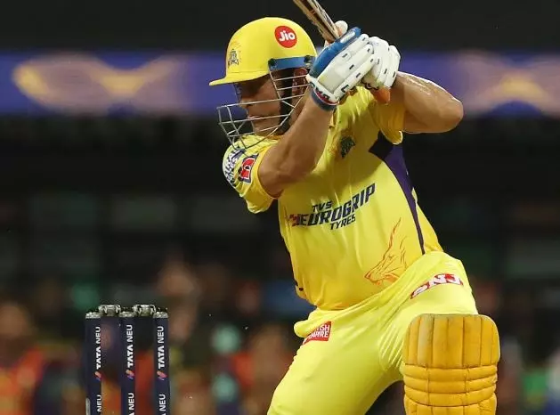 വാങ്കഡെയിൽ തലയുടെ ആറാട്ട്; കൊൽക്കത്തയ്ക്ക് 132 വിജയലക്ഷ്യം വാങ്കഡെയിൽ തലയുടെ ആറാട്ട്; കൊൽക്കത്തയ്ക്ക് 132 വിജയലക്ഷ്യം