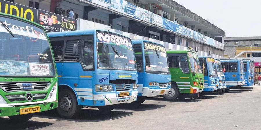 സ്വകാര്യ ബസ് സമരം മൂന്നാം ദിവസം; മലബാര്‍ മേഖലയില്‍ യാത്രാക്ലേശം രൂക്ഷം