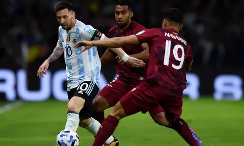 വെനസ്വേലയെ മൂന്ന് ഗോളിന് തകര്‍ത്ത് അര്‍ജന്‍റീന; മെസിക്ക് ഗോള്‍