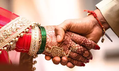 17-കാരനായ വിദ്യാർഥിയെ വിവാഹം ചെയ്ത 26-കാരിയായ അധ്യാപിക പോക്സോ കേസിൽ അറസ്റ്റിൽ 17-കാരനായ വിദ്യാർഥിയെ വിവാഹം ചെയ്ത 26-കാരിയായ അധ്യാപിക പോക്സോ കേസിൽ അറസ്റ്റിൽ