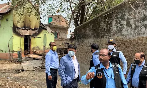 ബംഗാളിൽ ആളുകളെ കത്തിച്ചുകൊന്ന സംഭവം; 21 പേർക്കെതിരെ കേസ് ബംഗാളിൽ ആളുകളെ കത്തിച്ചുകൊന്ന സംഭവം; 21 പേർക്കെതിരെ കേസ്