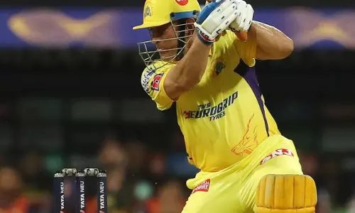 വാങ്കഡെയിൽ തലയുടെ ആറാട്ട്; കൊൽക്കത്തയ്ക്ക് 132 വിജയലക്ഷ്യം വാങ്കഡെയിൽ തലയുടെ ആറാട്ട്; കൊൽക്കത്തയ്ക്ക് 132 വിജയലക്ഷ്യം