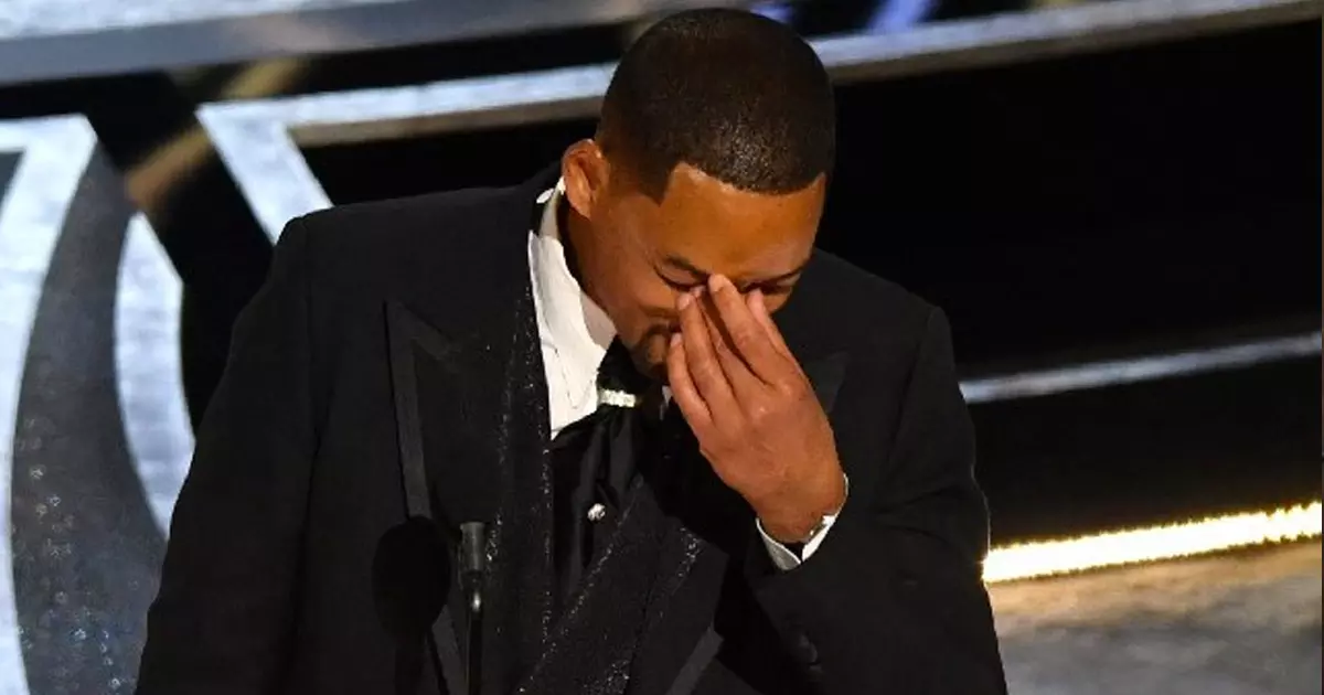 സ്നേഹം ഭ്രാന്തമായ കാര്യങ്ങള്‍ ചെയ്യിക്കും, എനിക്ക് അക്കാദമിയോട് മാപ്പ് പറയണം: വികാരാധീനനായി വില്‍ സ്മിത്ത്