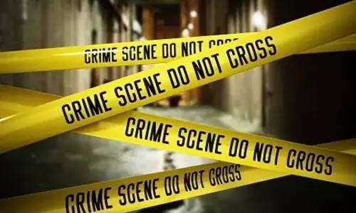 പൂട്ടിക്കിടന്ന കടമുറിയിൽനിന്ന് മനുഷ്യന്റെ തലച്ചോറും ശരീരഭാഗങ്ങളും കണ്ടെത്തി പൂട്ടിക്കിടന്ന കടമുറിയിൽനിന്ന് മനുഷ്യന്റെ തലച്ചോറും ശരീരഭാഗങ്ങളും കണ്ടെത്തി