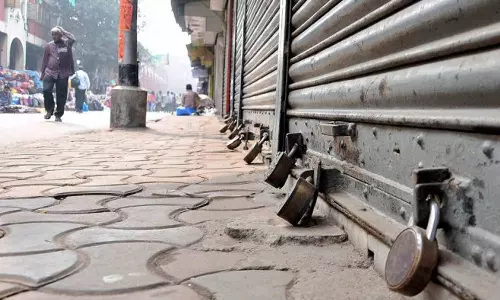 ദേശീയ പണിമുടക്ക്: ഉത്തരേന്ത്യയിൽ സമ്മിശ്ര പ്രതികരണം, കേരളത്തിൽ പലയിടത്തും അക്രമം