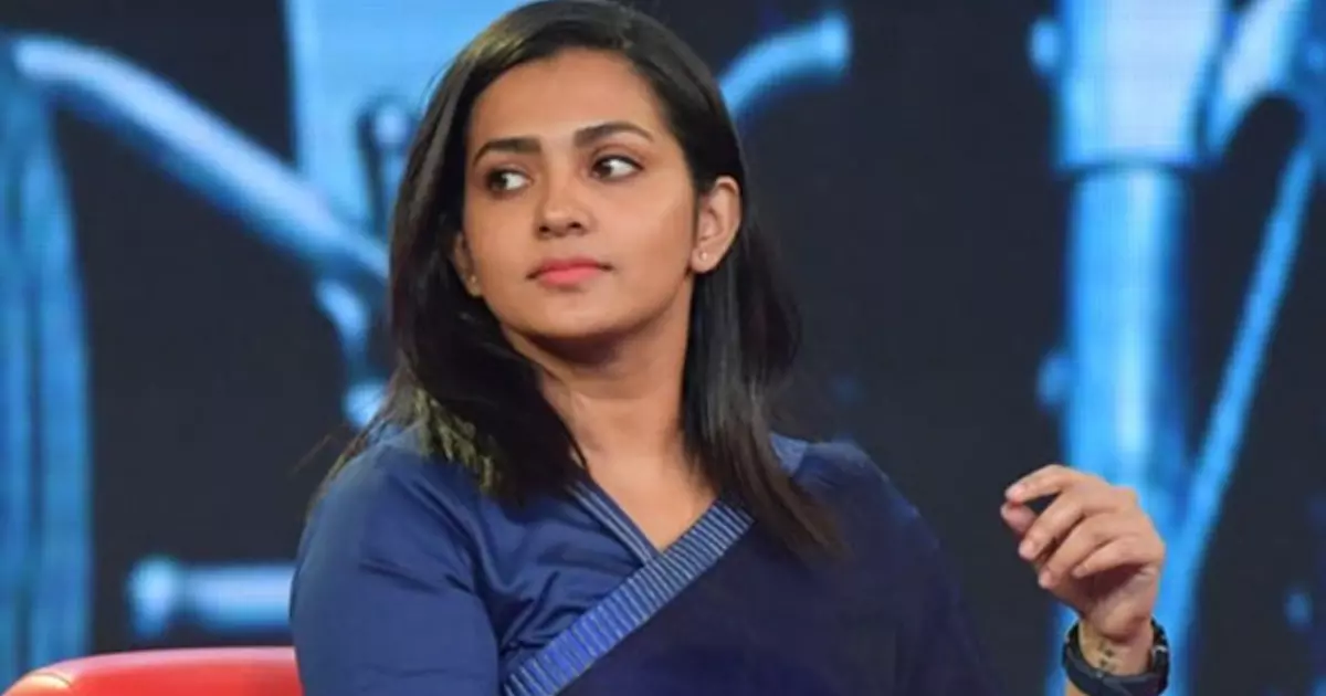 ഹേമ കമ്മിറ്റി റിപ്പോര്‍ട്ട് പുറത്തുവന്നാല്‍ പല വിഗ്രഹങ്ങളും ഉടയും, തെരഞ്ഞെടുപ്പായാല്‍ സര്‍ക്കാര്‍ ഉടനെ സ്ത്രീസൗഹൃദമാകും: പാര്‍വതി തിരുവോത്ത്