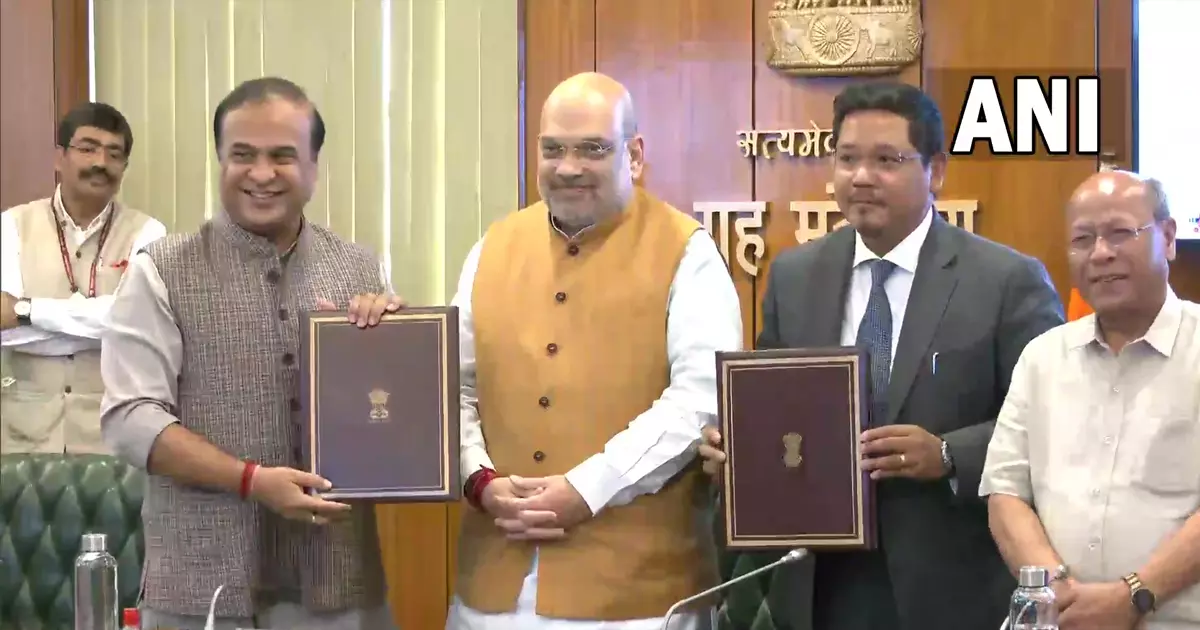 50 വർഷത്തെ അസം -മേഘാലയ അതിർത്തി തർക്കത്തിന് പരിഹാരം; മുഖ്യമന്ത്രിമാർ കരാറിൽ ഒപ്പിട്ടു