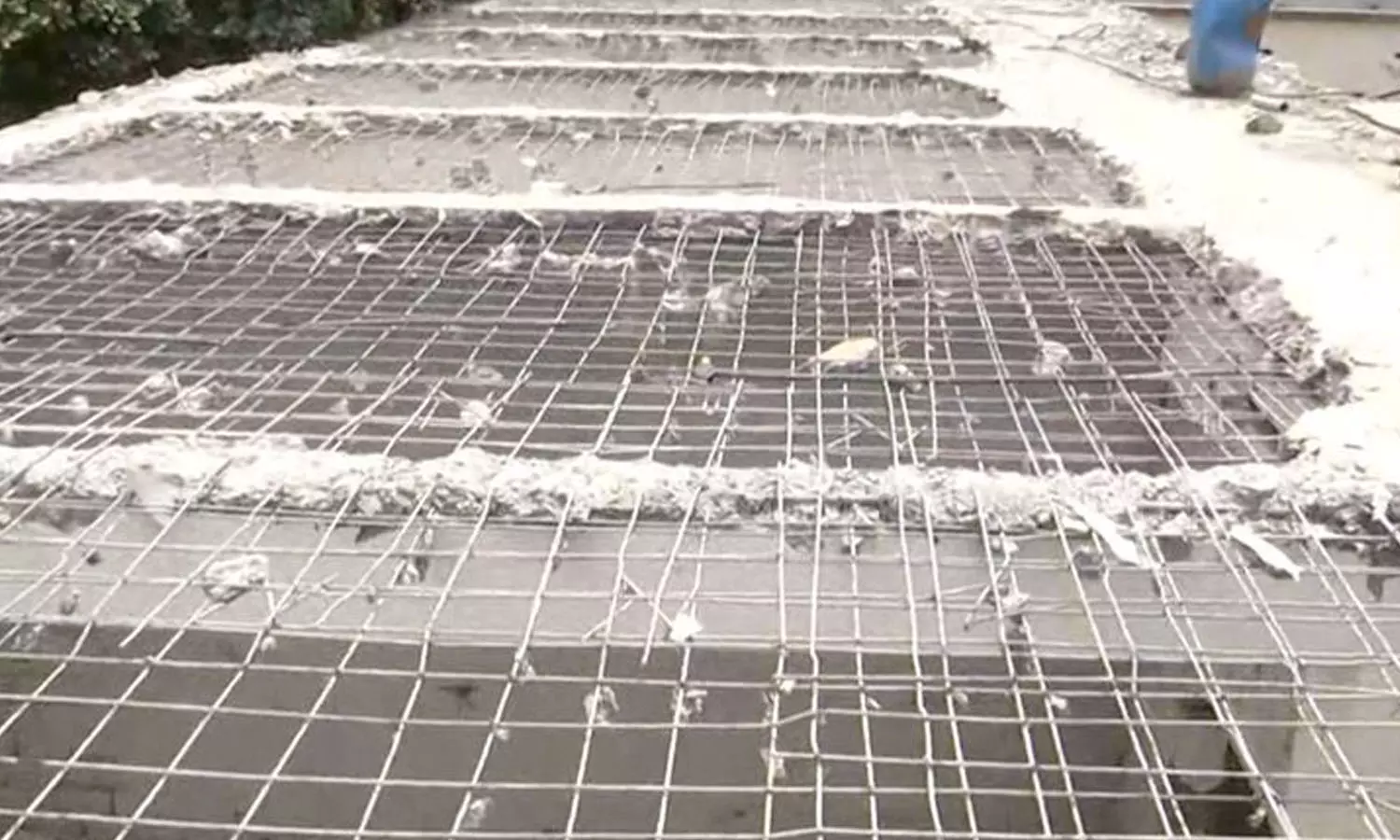 കരാറുകാരന് ഒരു രൂപ പോലും നൽകിയിട്ടില്ല; ചെമ്പൂച്ചിറ സ്കൂൾ പൊളിക്കുന്നതിൽ വിശദീകരണവുമായി കിഫ്ബി കരാറുകാരന് ഒരു രൂപ പോലും നൽകിയിട്ടില്ല; ചെമ്പൂച്ചിറ സ്കൂൾ പൊളിക്കുന്നതിൽ വിശദീകരണവുമായി കിഫ്ബി