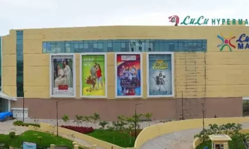 ലുലു ഗ്രൂപ്പ് ഓഹരി വിപണിയിലേക്ക്; ആകാംക്ഷയോടെ പ്രവാസി മലയാളികൾ