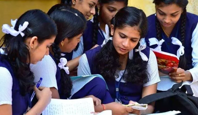 രണ്ടാം വർഷ ഹയർസെക്കന്ററി, വൊക്കേഷണൽ ഹയർസെക്കന്ററി പരീക്ഷകൾക്ക് ഇന്ന് തുടക്കം രണ്ടാം വർഷ ഹയർസെക്കന്ററി, വൊക്കേഷണൽ ഹയർസെക്കന്ററി പരീക്ഷകൾക്ക് ഇന്ന് തുടക്കം