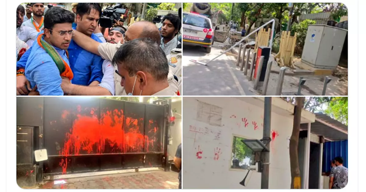 തോല്പ്പിക്കാന് കഴിയാത്തതുകൊണ്ട് കെജ്രിവാളിനെ കൊല്ലാന് നീക്കം: ബി.ജെപിക്കെതിരെ എ.എ.പി തോല്പ്പിക്കാന് കഴിയാത്തതുകൊണ്ട് കെജ്രിവാളിനെ കൊല്ലാന് നീക്കം: ബി.ജെപിക്കെതിരെ എ.എ.പി