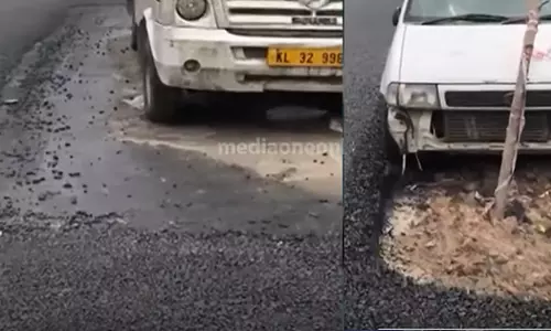 ലോറിയുടെ അടിയിൽ ടാറിടാൻ ആരും പറഞ്ഞില്ല!; 35 ലക്ഷം മുടക്കി കൊച്ചി കോർപ്പറേഷൻ ചെയ്ത വെറൈറ്റി ടാറിങ്