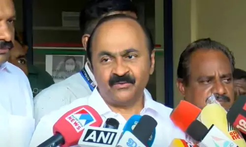 ബ്രൂവറിയും ഡിസ്റ്റിലറിയും സർക്കാർ പുതിയ കുപ്പായമിട്ടിറക്കുന്നു; മദ്യനയത്തിനെതിരെ പ്രതിപക്ഷ നേതാവ്