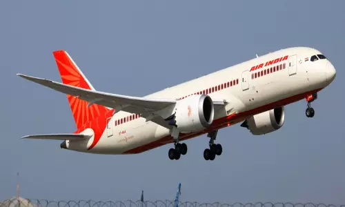 കോഴിക്കോട് - ഷാർജ എയർ ഇന്ത്യ വിമാനം വൈകുന്നു; പുറപ്പെടേണ്ടിയിരുന്നത് ഇന്നലെ രാത്രി പത്തിന്