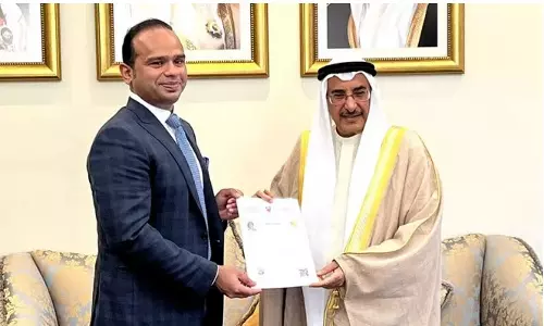 ലുലു ഫിനാൻഷ്യൽ ഗ്രൂപ്പ് മാനേജിങ് ഡയറക്ടർ അദീബ് അഹമ്മദിന് ബഹ്റൈൻ ഗോൾഡൻ വിസ ലുലു ഫിനാൻഷ്യൽ ഗ്രൂപ്പ് മാനേജിങ് ഡയറക്ടർ അദീബ് അഹമ്മദിന് ബഹ്റൈൻ ഗോൾഡൻ വിസ