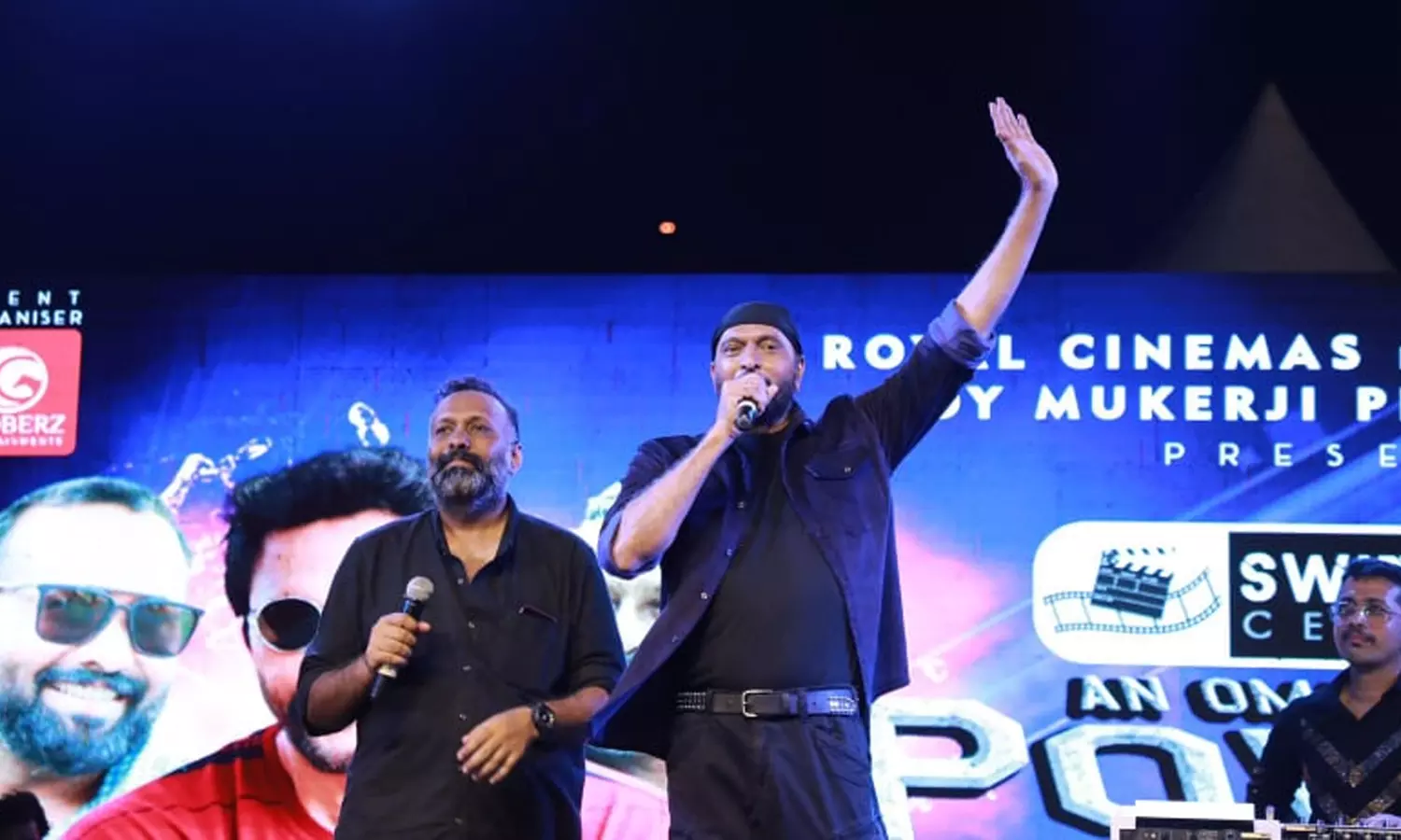 10 വർഷത്തിന് ശേഷം ബാബു ആന്റണി നായകനായി തിരിച്ചെത്തുന്നു; മുഴുനീള ആക്ഷൻ ചിത്രം പവർസ്റ്റാർ ഷൂട്ടിങ് ആരംഭിച്ചു 10 വർഷത്തിന് ശേഷം ബാബു ആന്റണി നായകനായി തിരിച്ചെത്തുന്നു; മുഴുനീള ആക്ഷൻ ചിത്രം പവർസ്റ്റാർ ഷൂട്ടിങ് ആരംഭിച്ചു