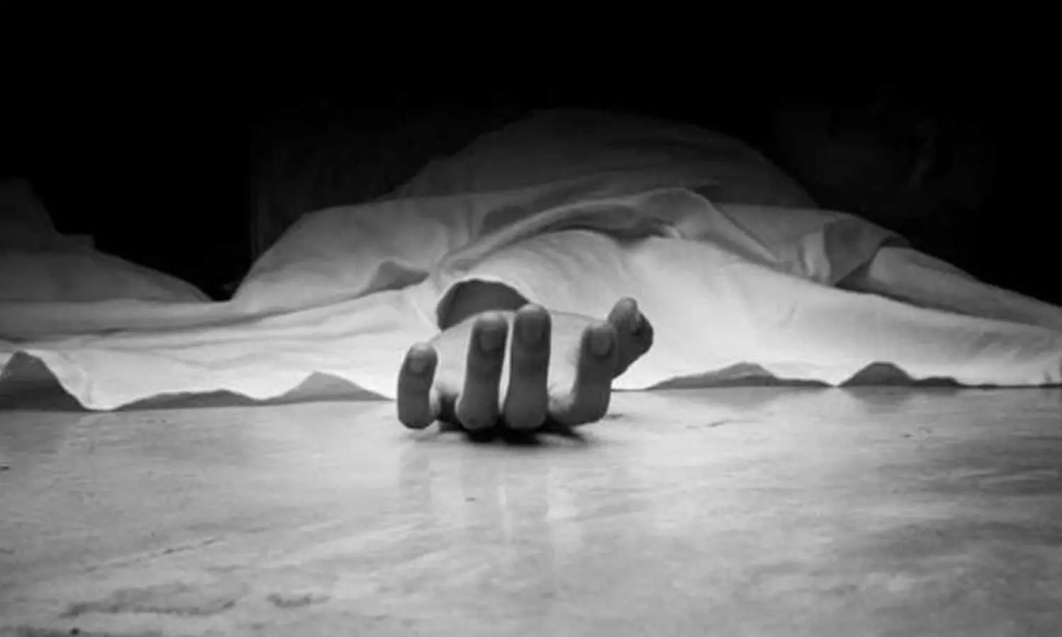 സന്യസ്ത വിദ്യാർഥിനി തൂങ്ങിമരിച്ച നിലയിൽ