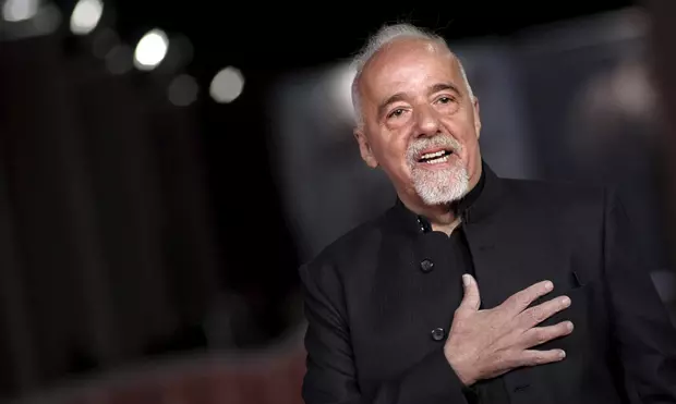 ഞങ്ങൾ ക്രിസ്ത്യാനികളോട് പൊറുക്കണം- റമദാൻ ആശംസയുമായി പൗലോ കൊയ്ലോ ഞങ്ങൾ ക്രിസ്ത്യാനികളോട് പൊറുക്കണം- റമദാൻ ആശംസയുമായി പൗലോ കൊയ്ലോ