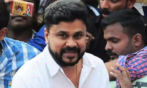 നടിയെ ആക്രമിച്ച കേസ്: അന്വേഷണത്തിന് കൂടുതൽ സമയം ആവശ്യപ്പെടാനൊരുങ്ങി പൊലീസ് നടിയെ ആക്രമിച്ച കേസ്: അന്വേഷണത്തിന് കൂടുതൽ സമയം ആവശ്യപ്പെടാനൊരുങ്ങി പൊലീസ്