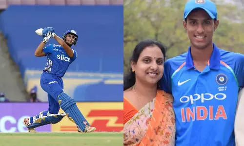 മുംബൈ ടീമിലെടുത്തു എന്നറിഞ്ഞതും അമ്മ പൊട്ടിക്കരഞ്ഞു, ഇനി ഈ വാടക വീട്ടില്‍ നിന്നു മാറണം-തിലക് വര്‍മ