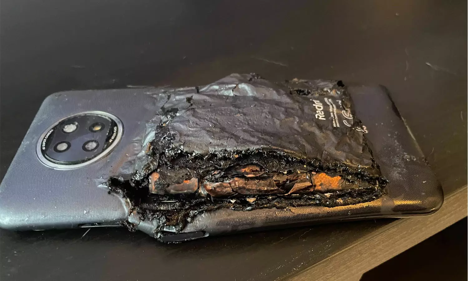 ഫോൺ പൊട്ടിത്തെറിച്ചോ? കാരണമറിയേണ്ടേ? ഫോൺ പൊട്ടിത്തെറിച്ചോ? കാരണമറിയേണ്ടേ?