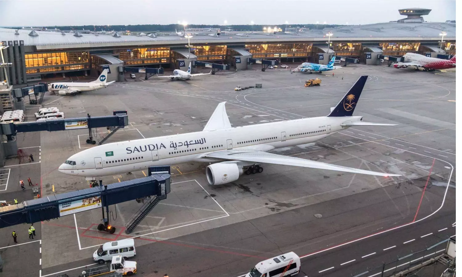 വ്യോമയാന മേഖലയിൽ വൻ നിക്ഷേപത്തിനൊരുങ്ങി സൗദി; ലക്ഷ്യമിടുന്നത് 100 ബില്യൺ ഡോളർ വിദേശ നിക്ഷേപം വ്യോമയാന മേഖലയിൽ വൻ നിക്ഷേപത്തിനൊരുങ്ങി സൗദി; ലക്ഷ്യമിടുന്നത് 100 ബില്യൺ ഡോളർ വിദേശ നിക്ഷേപം