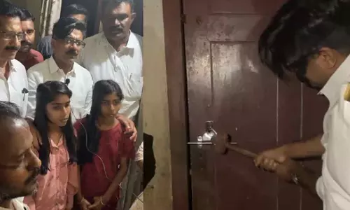 മൂവാറ്റുപുഴയിലെ ജപ്തി വിവാദം; സര്‍ക്കാരിനെതിരെ ആയുധമാക്കാനൊരുങ്ങി കോണ്‍ഗ്രസ്