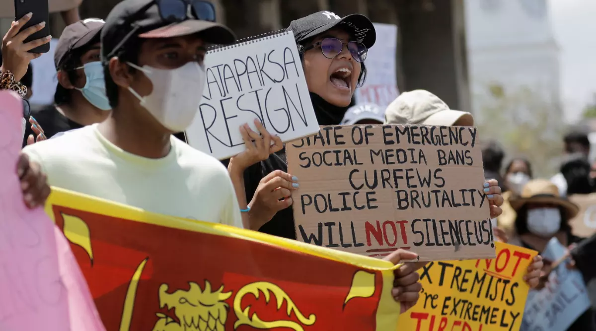 ജനകീയ പ്രക്ഷോഭം ചെറുക്കാനുള്ള ശ്രീലങ്കൻ സർക്കാരിന്റെ ശ്രമം ഫലം കണ്ടില്ല ജനകീയ പ്രക്ഷോഭം ചെറുക്കാനുള്ള ശ്രീലങ്കൻ സർക്കാരിന്റെ ശ്രമം ഫലം കണ്ടില്ല