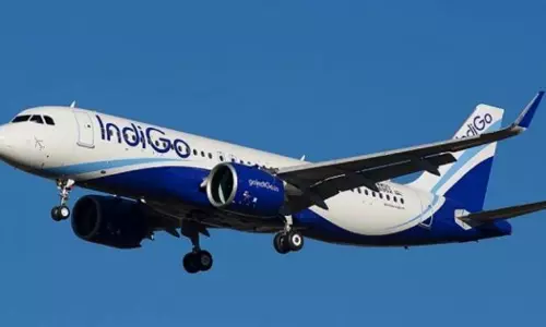 ശമ്പളം വെട്ടിക്കുറച്ചതിനെതിരെ സമരത്തിനൊരുങ്ങിയ പൈലറ്റുമാര്‍ക്ക് സസ്പെന്‍ഷന്‍