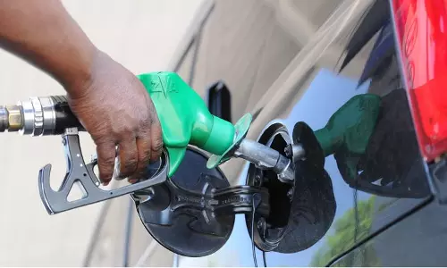 അറുതിയില്ലാ കൊള്ള; ഇന്നും കൂട്ടി ഇന്ധനവില